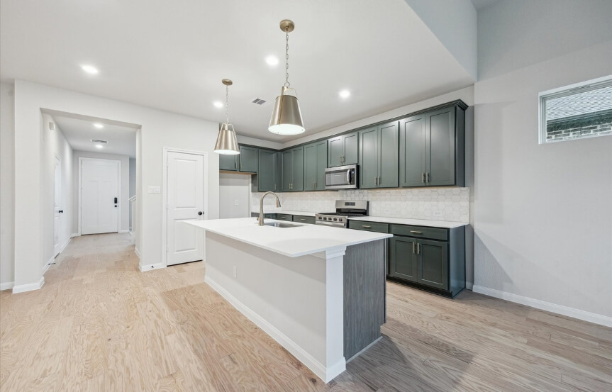 BR 45 22710 Norcrest Hills Kitchen 1 (1)