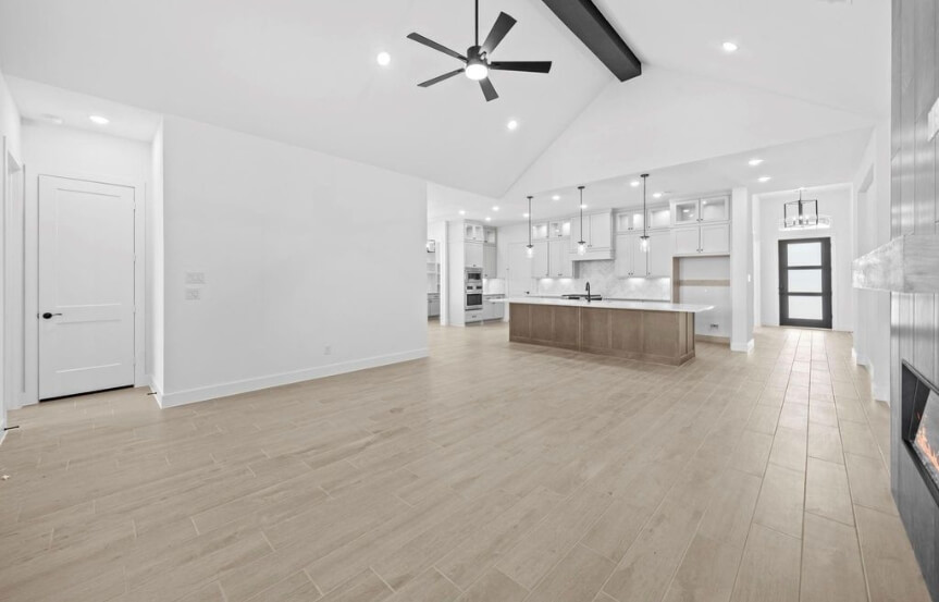 Chesmar 60 7006 Quaker Meadows Dr Interior