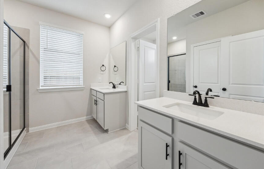 Brookfield 40 AL 6403 Prospect Oaks Pkwy, Bath2 (1)