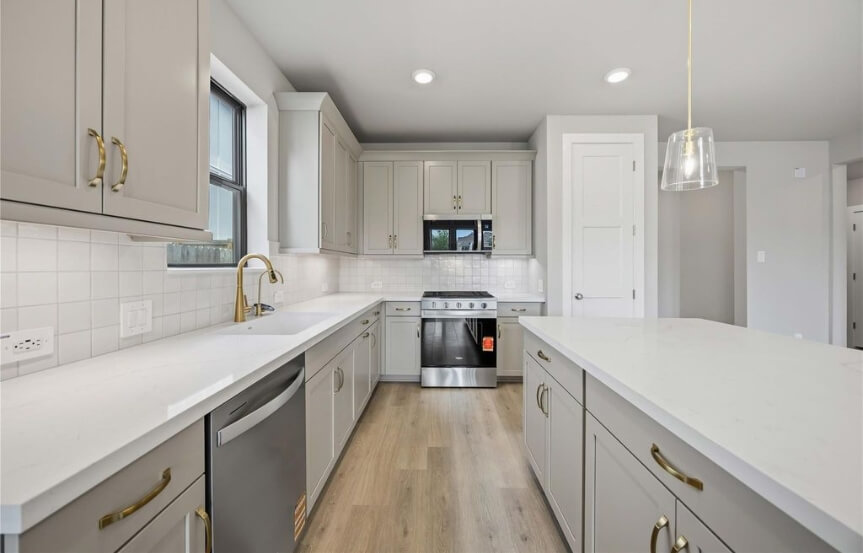 Beazer 7727 Cattail Shallows Ln Kitchen 3