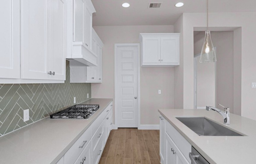 Perry 45 7407 Hemlock Crest Drive Kitchen 3