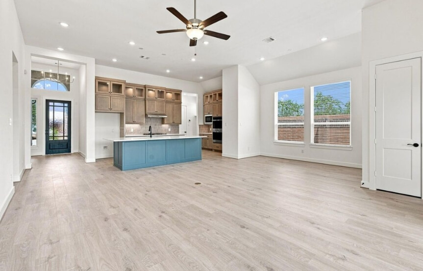 Chesmar 50 . 25103 Midnight Willow Dr . Interior