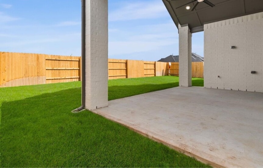 Chesmar 50. 25102 Skyline Praire Ln. Patio