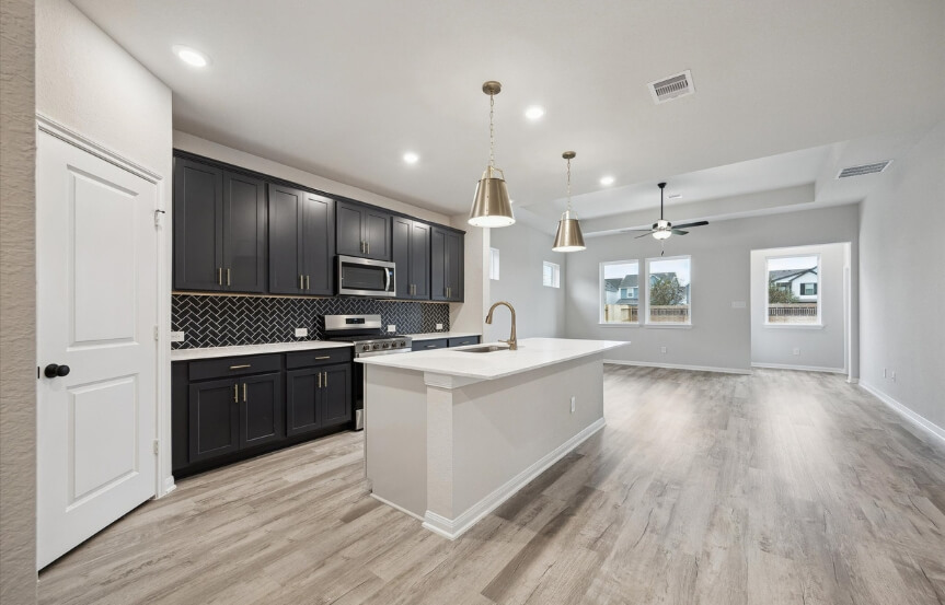 BR 45 22742 Norcrest Hills Kitchen 1 (1)