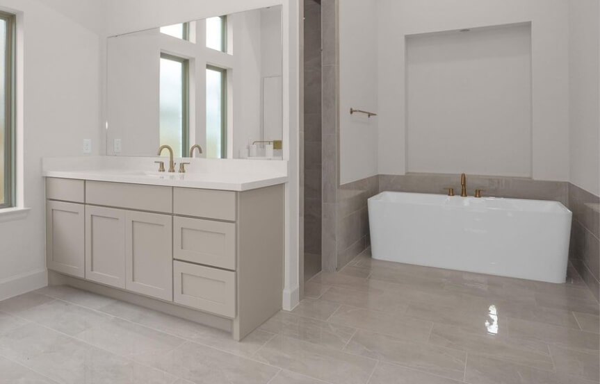 Perry 55 7210 Bush Glade Drive Primary Bath