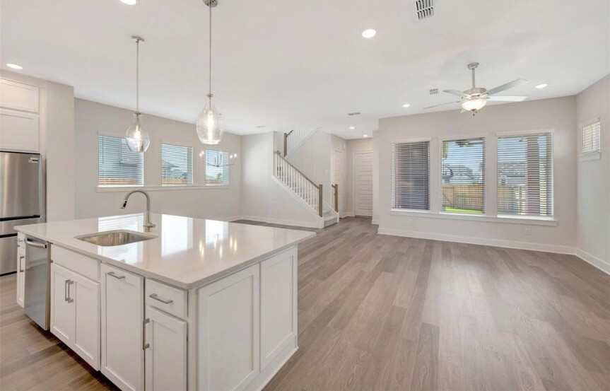 DW AL . 6411 Elm Chase Ln . Interior
