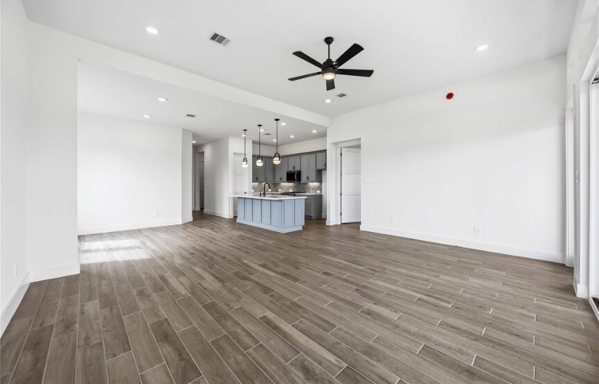 Beazer . 24150 Prairie Crabapple Ct . Interior 2