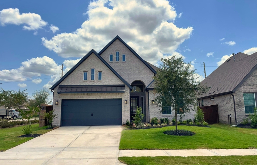 Chesmar 50 . 25103 Midnight Willow Dr . Exterior