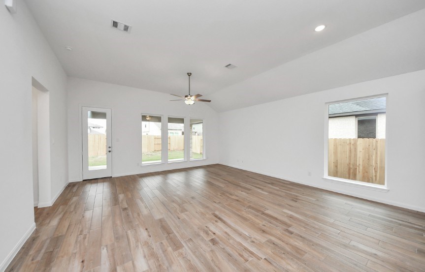 Brookfield 50 24910 Water Birch Way Living 1