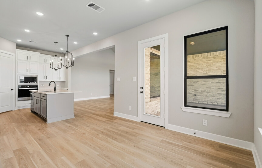 Brookfield 60 . 25003 Prairie Breeze Dr . Interior 2