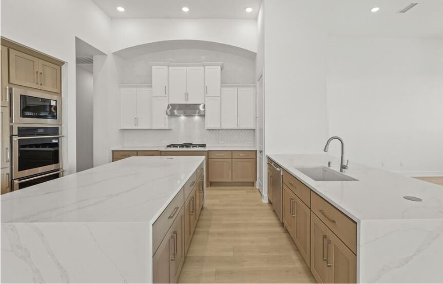 Highland 65 7139 Rustic Forest, Kitchen2 (1)