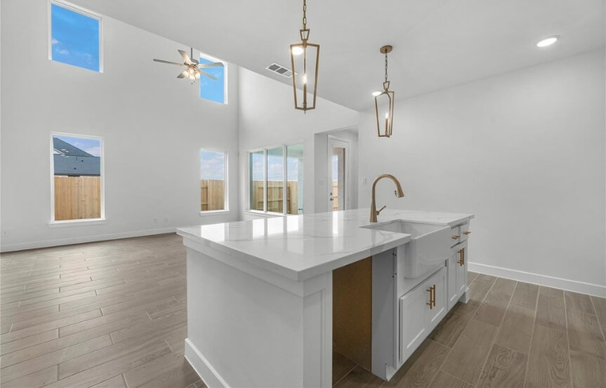 Westin40 7907 Clover Gully Ln, Kitchen2 (1)