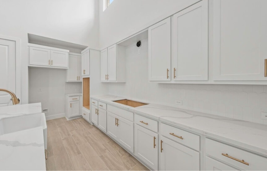 Westin 40 . 7815 Clover Gully Ln . Kitchen 2