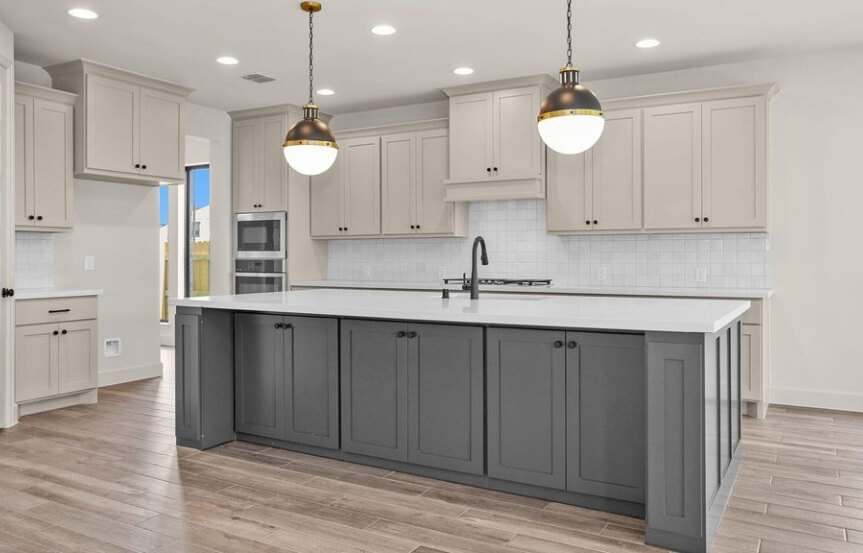 7207 Valley Mint Dr Kitchen