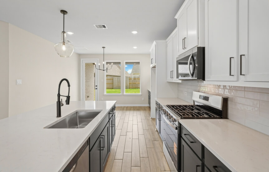 Brookfield 40 24907 Vervain Meadow Trail Kitchen 2