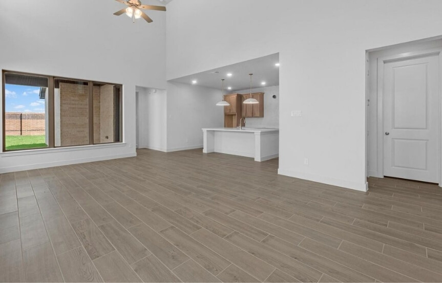 Westin 40 . 24934 Poppy Terrace Ct . Interior