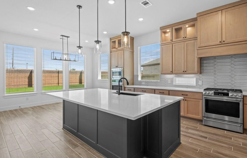 Chesmar 60 7002 Quaker Meadows Dr Kitchen 2