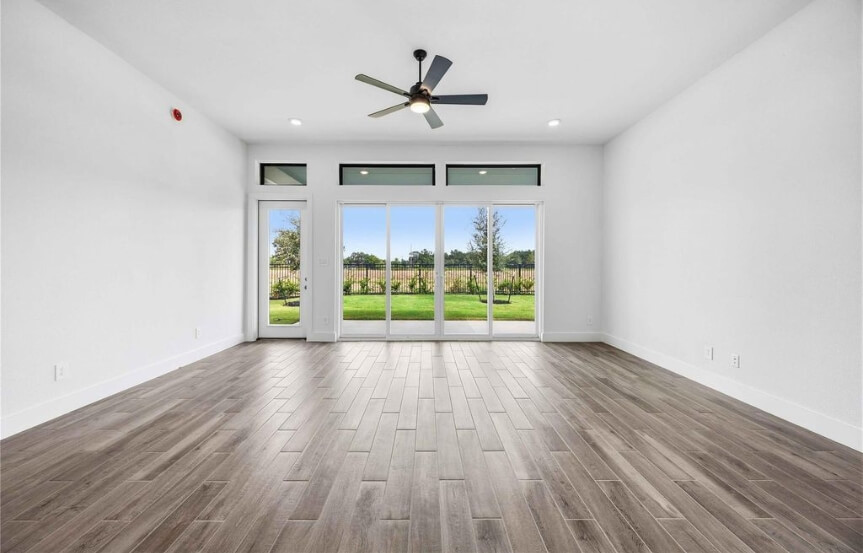 Beazer . 24150 Prairie Crabapple Ct . Interior