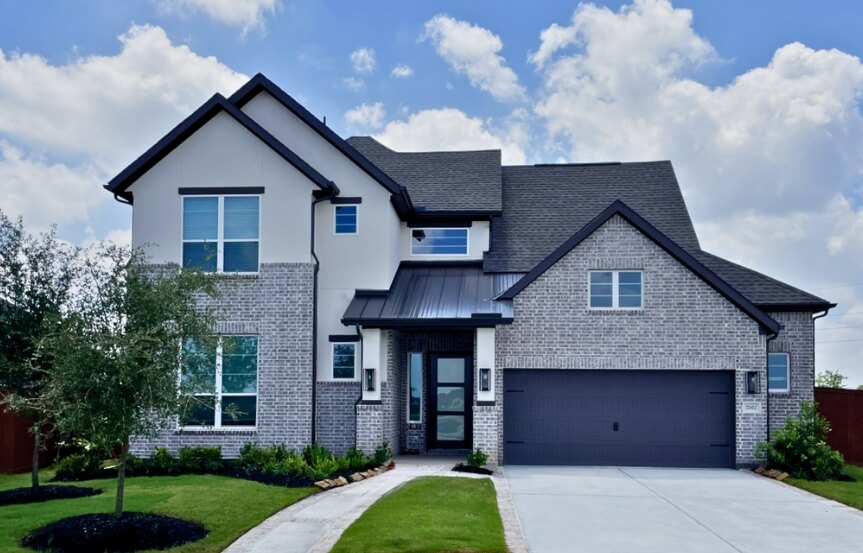 Chesmar 60 7002 Quaker Meadows Dr Exterior