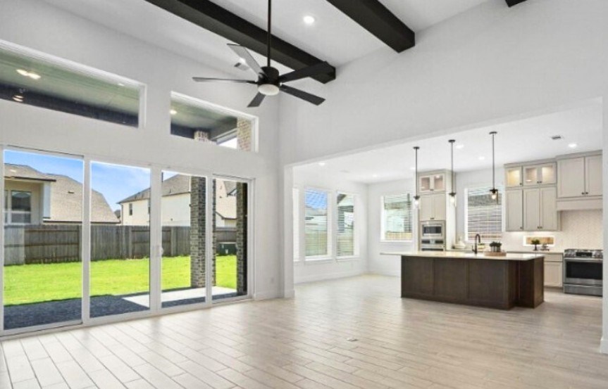 Chesmar 60 7422 Butterfly Blossom Lane Kitchen 2