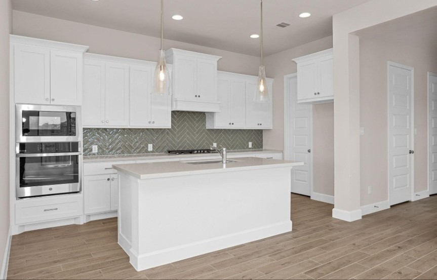 Perry 45 7407 Hemlock Crest Drive Kitchen 2