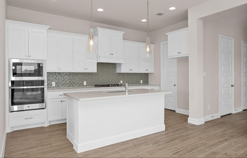 Perry 45 7407 Hemlock Crest Drive Kitchen 2