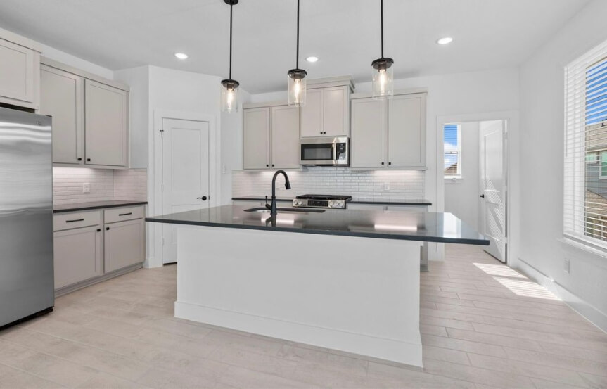 CC - 7639 Meadow Mouse Ln - Kitchen 2