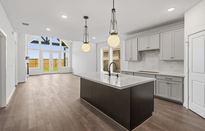 Newmark 45 . 7439 Fraser Peak Dr . Kitchen