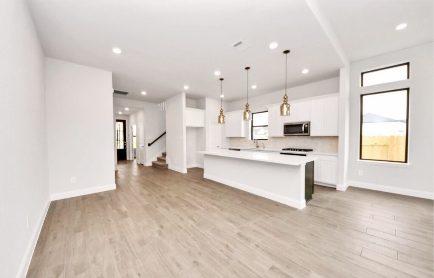 Beazer 7731 Cattail Shallows Lane Kitchen 3
