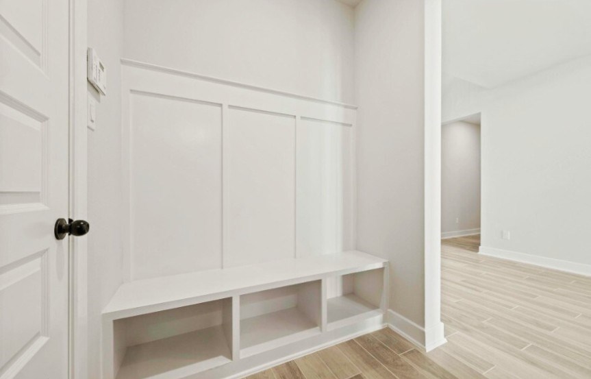 Westin 60 25219 Aster Hills Lane Mud Room