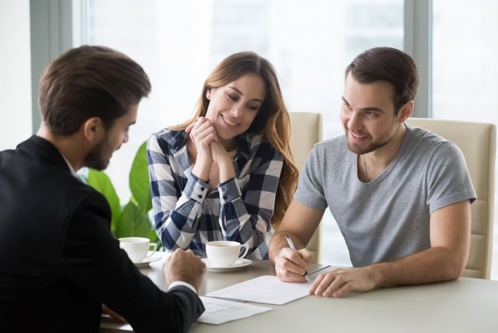 first time buyers signing contract