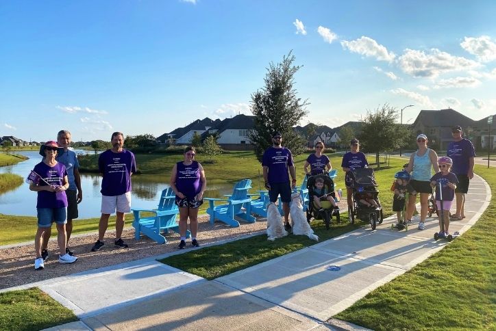 Elyson residents on socially distanced walk for Alzhermiers