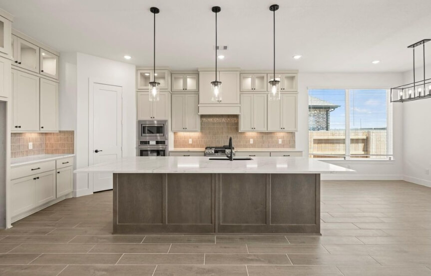 Chesmar 60 7107 Rustic Forest Dr Kitchen