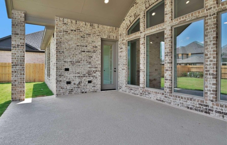 Perry 70 . 25006 Golden Tallgrass Dr . Patio
