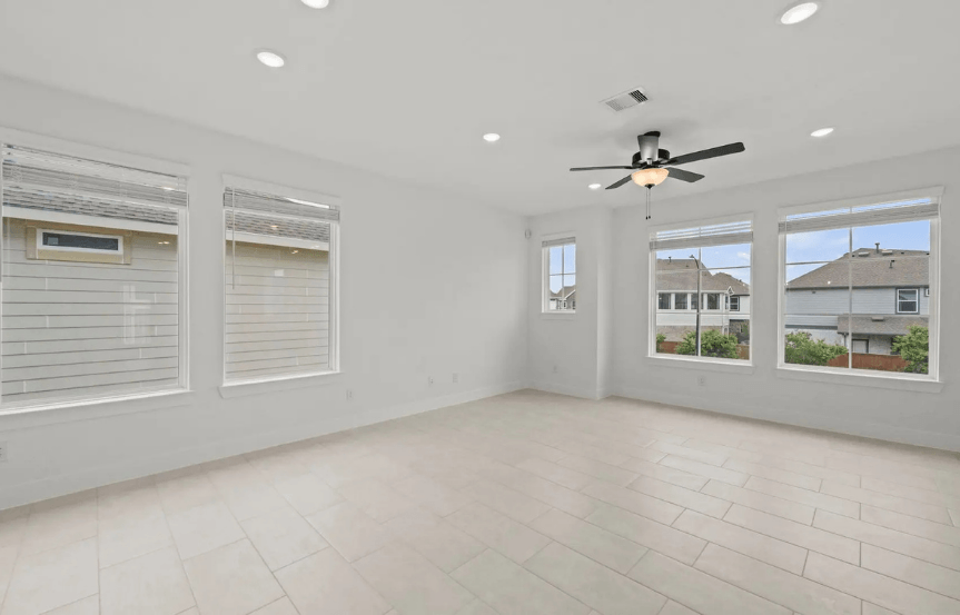 CC . 24023 Breezy Bank Trl . Interior 2