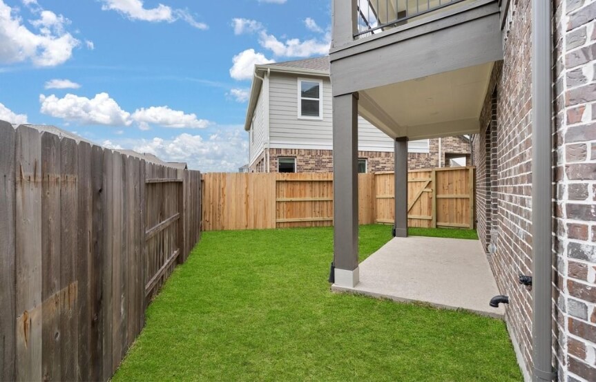 CC 7647 Swooping Swallow Ln Patio