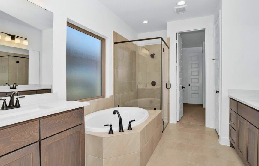 Perry 45 7447 Fraser Peak Dr Primary Bath