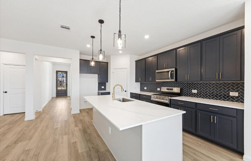 50 BR 7727 Clover Gully Kitchen 1 (1)