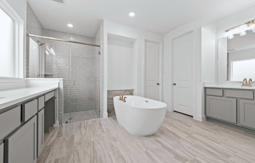 Westin 60 7118 Rustic Forest Drive Primary Ensuite