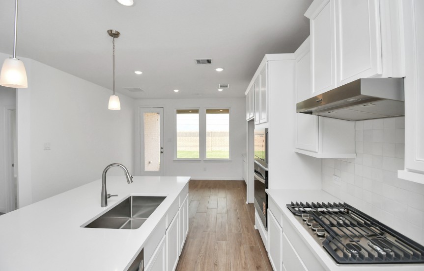 Brookfield 40 7823 Clover Gully Lane Kitchen 2