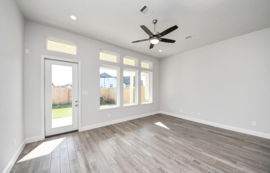 Beazer 7610 Cattail Shallows Lane Living