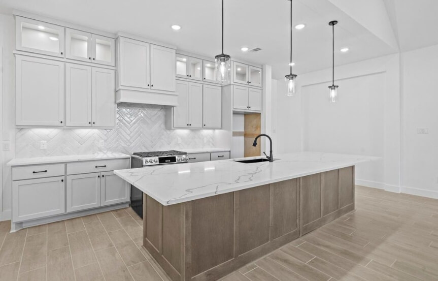 Chesmar 60 7006 Quaker Meadows Dr Kitchen 2