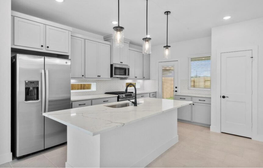 CC 7639 Swooping Swallow Ln Kitchen 2 (1)