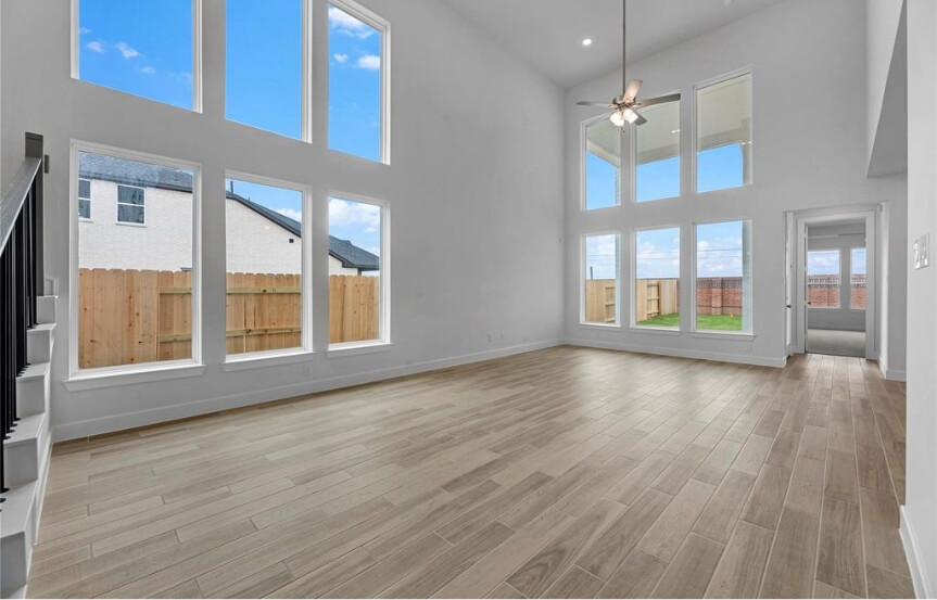 Westin40 7819 Clover Gully Ln, Livingrm2 (1)