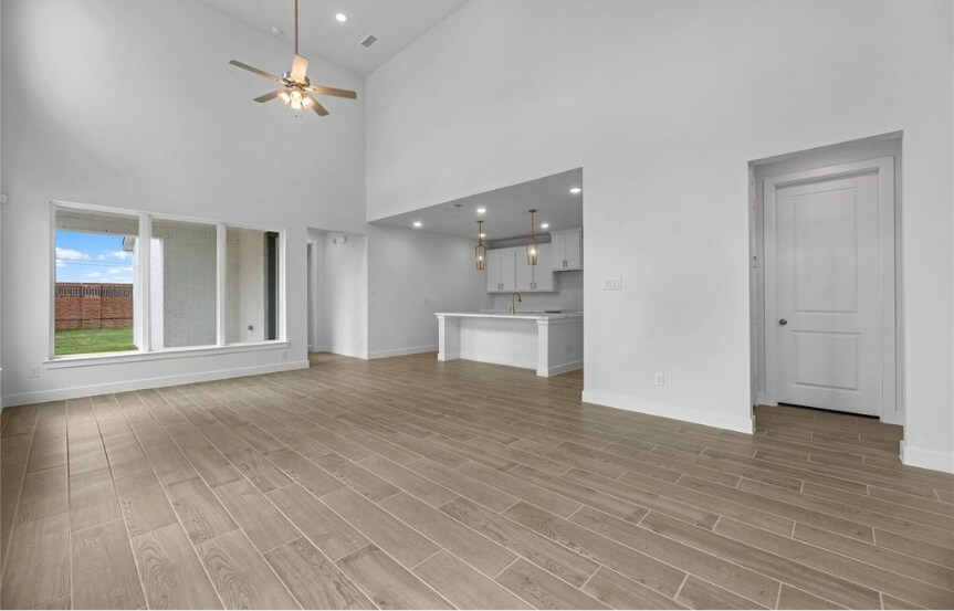 Westin40 7907 Clover Gully Ln, Kitchen Living (1)