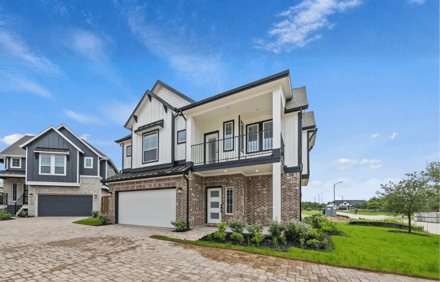 CC . 24023 Breezy Bank Trl . Exterior
