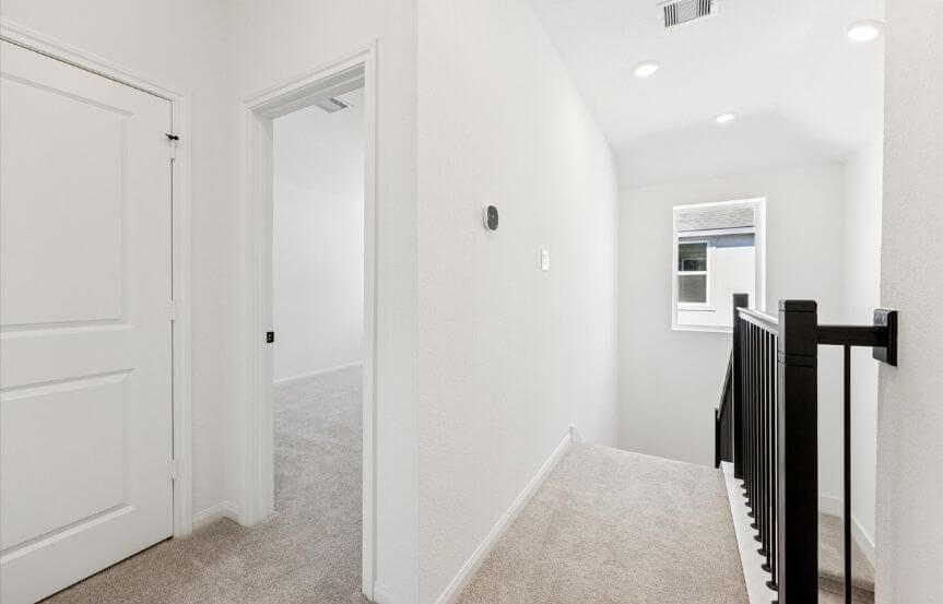 50 BR 7727 Clover Gully Upstairs (1)