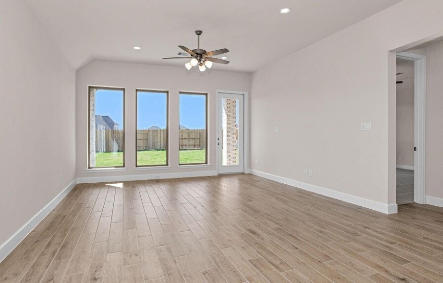 Perry 45 7407 Hemlock Crest Drive Living 1