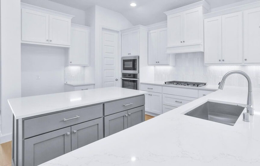 Perry 45. 7442 Fraser Peak Dr. Kitchen 3