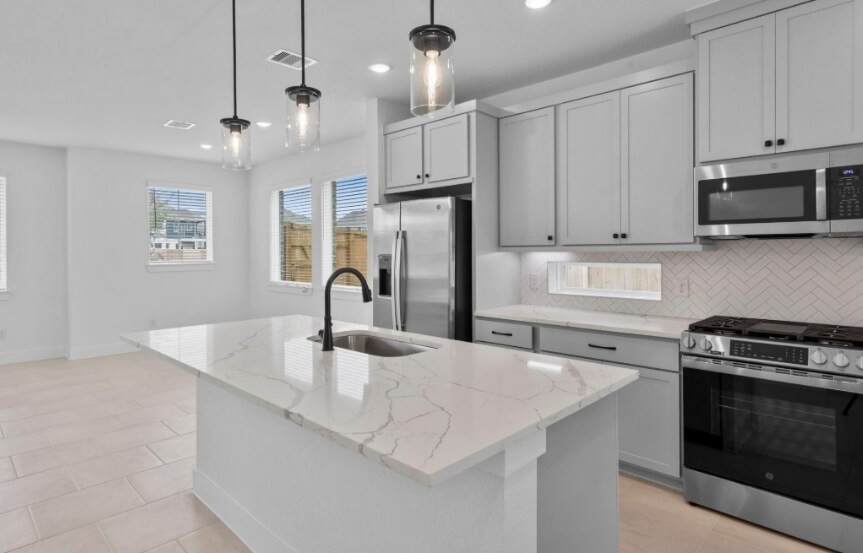 CC 7639 Swooping Swallow Ln Kitchen 3 (1)
